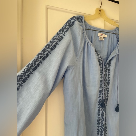 Vineyard Vines Tunic top with Embroidery, size L - Picture 2 of 4